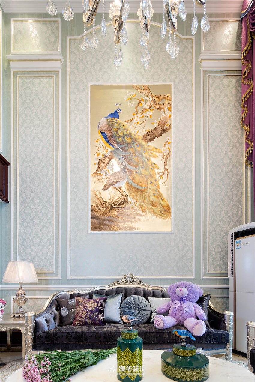 混搭 新古典 别墅 客厅图片来自澳华装饰有限公司在华侨城·以现代手法还原古典气质的分享
