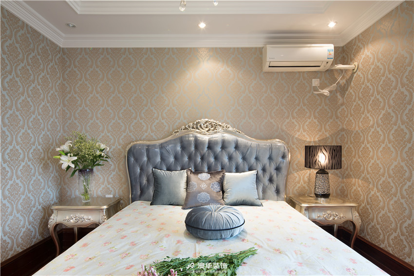 混搭 新古典 别墅 卧室图片来自澳华装饰有限公司在华侨城·以现代手法还原古典气质的分享