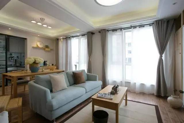 简约 日式风格 三居 客厅图片来自实创装饰上海公司在好美的94平日式三居的分享