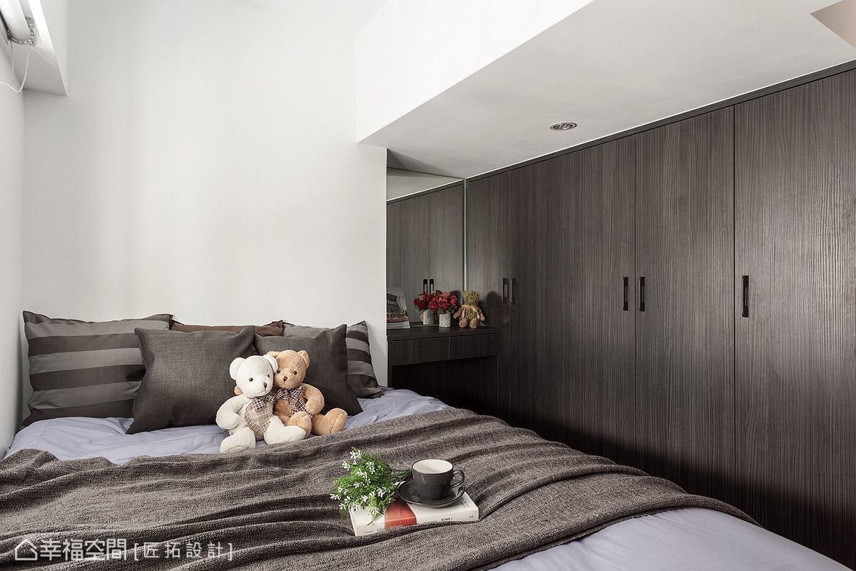 二居 现代 简约 收纳 卧室图片来自幸福空间在善用畸零空间给你满满收纳的分享