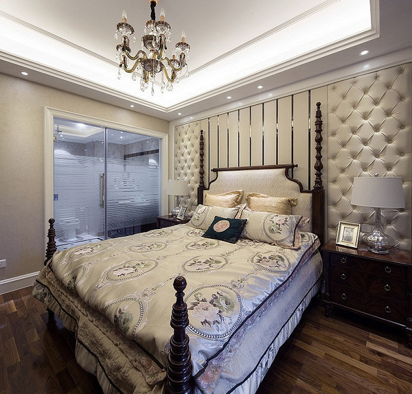卧室图片来自家装大管家在粗犷与柔美 115平奢华新古典3居的分享