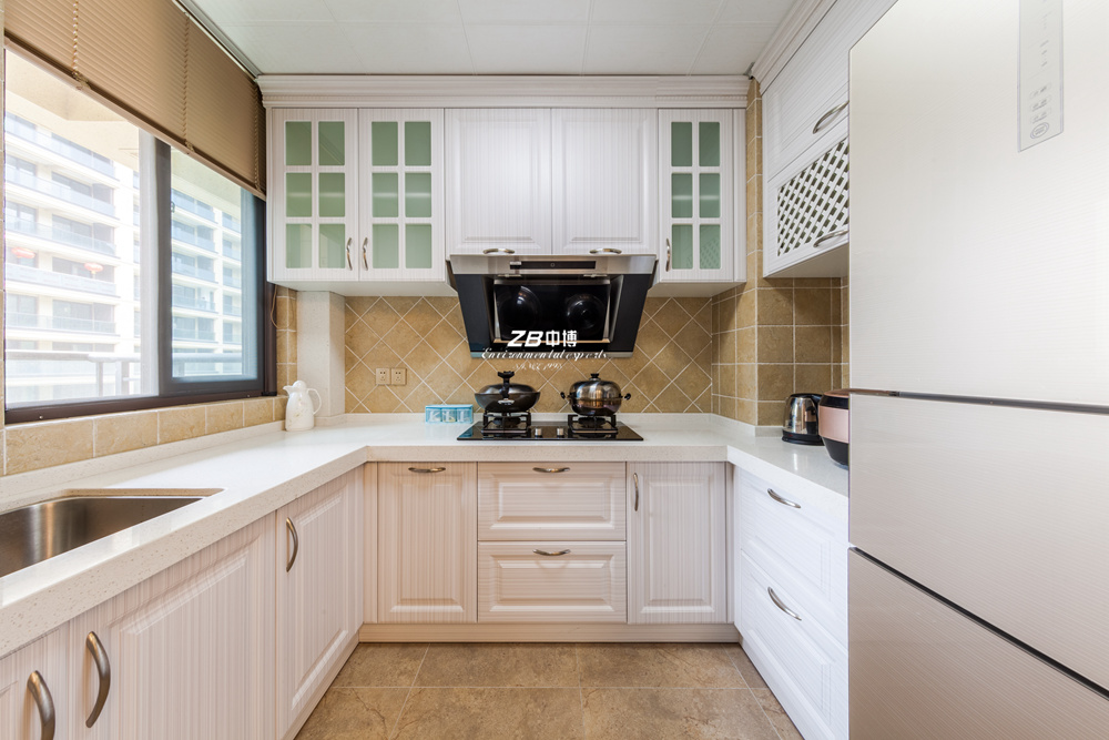美式 三居 环保 温馨 厨房图片来自中博装饰在德清英溪桃园135方现代美式风的分享