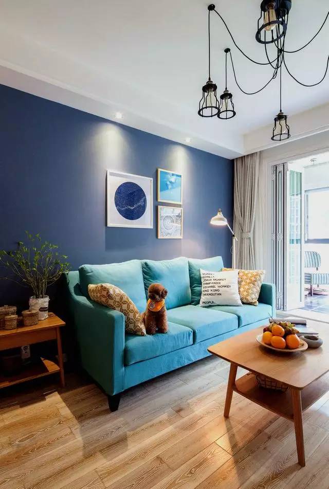 客厅图片来自实创装饰上海公司在两套迥异的70平一居室的分享