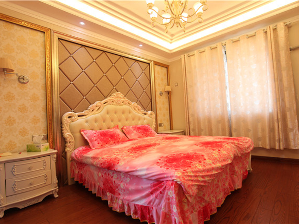欧式 三居 卧室图片来自tjsczs88在温馨浪漫，简约欧式的分享