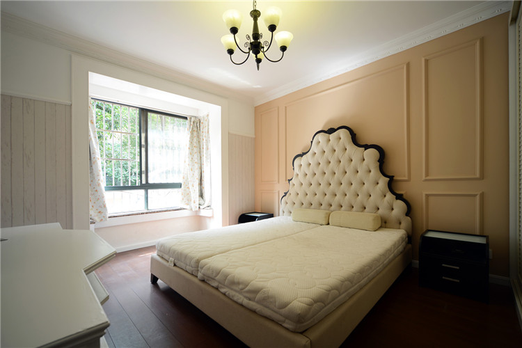 卧室图片来自西安福尚装饰家装体验馆在罗马景福城两室装修效果图的分享