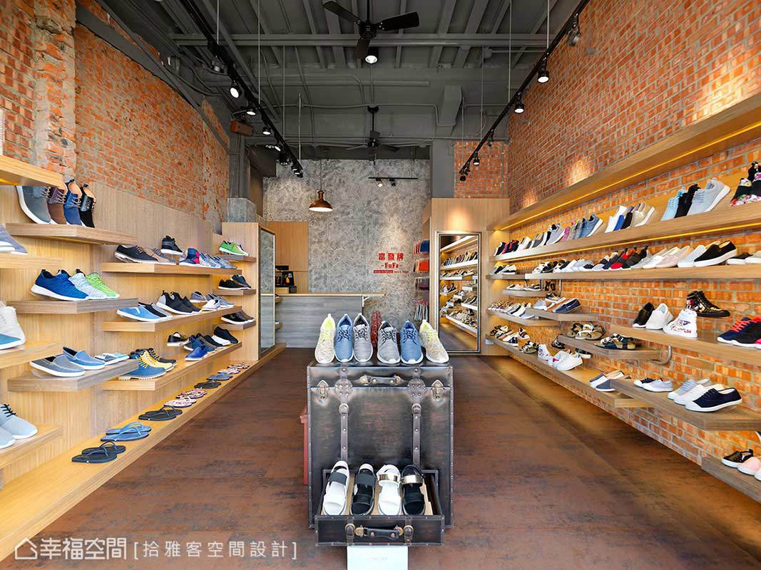 工业 商业空间 工业风 其他图片来自幸福空间在富发牌 鞋店的分享