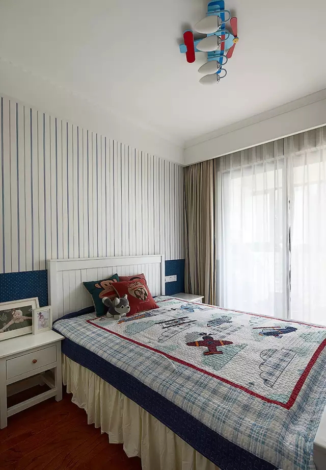 卧室图片来自实创装饰上海公司在89平现代美式家的分享