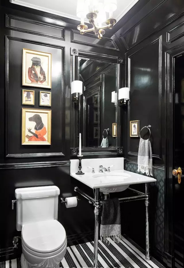混搭 别墅 卫生间图片来自实创装饰上海公司在法式混搭典雅时尚的金色室内设计的分享