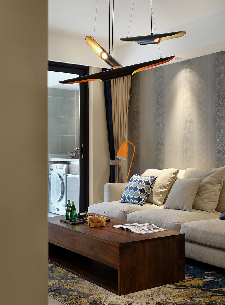 客厅图片来自家装大管家在平静舒服 130平悠闲主义现代3居的分享