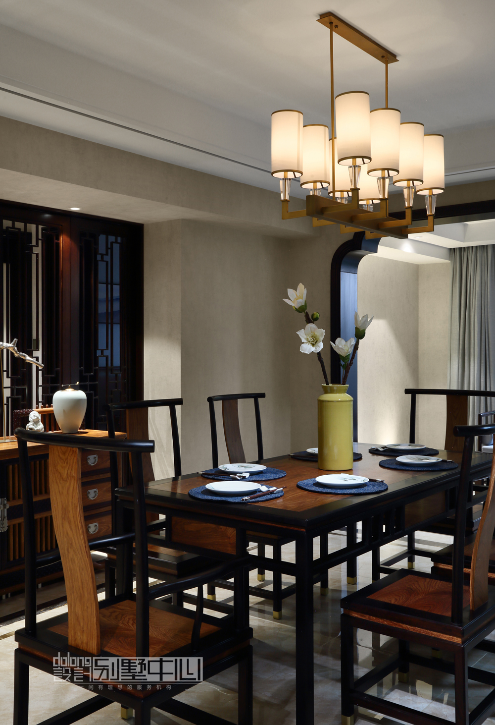 中式风韵 餐厅图片来自DoLong董龙设计在忆江南的分享