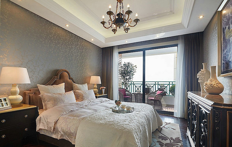 卧室图片来自家装大管家在140平奢华欧式风格 富丽堂皇家园的分享