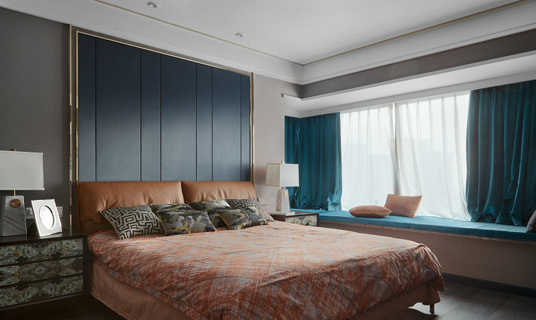 卧室图片来自家装大管家在低调华丽 178平现代混搭时尚3居的分享