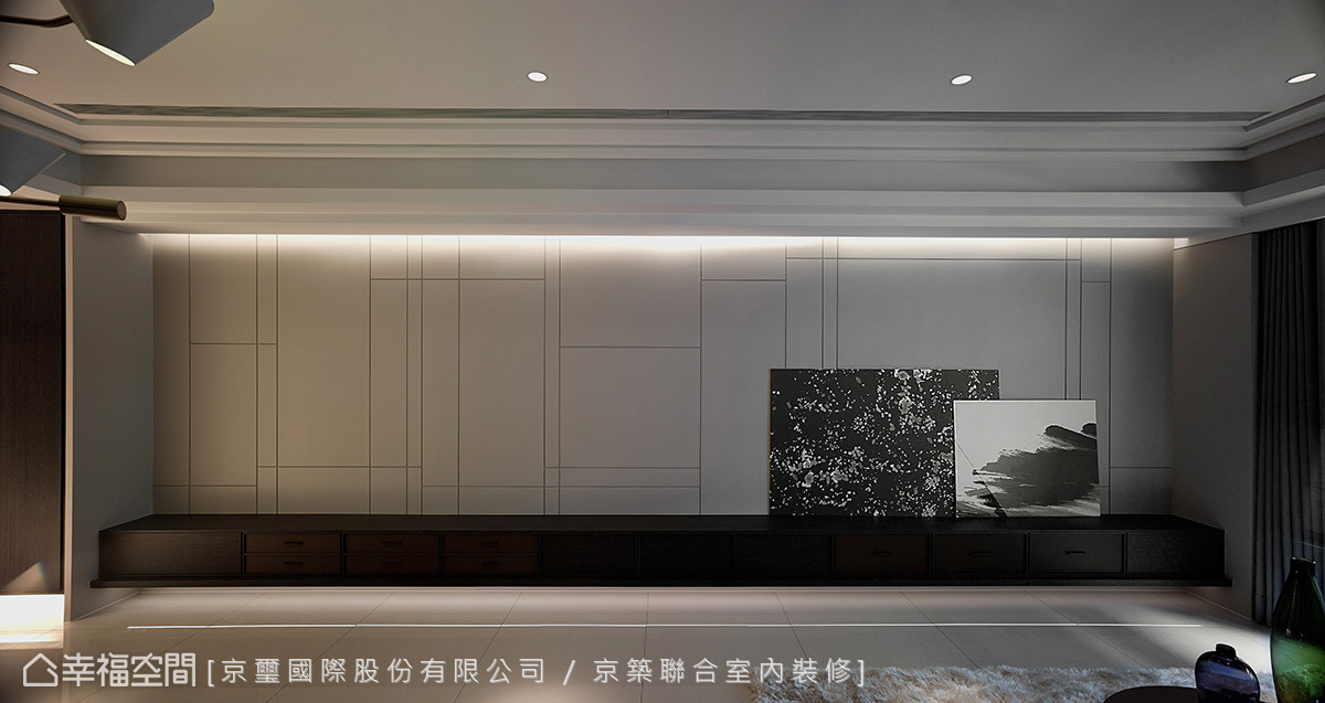 二居 现代 简约 收纳 客厅图片来自幸福空间在淬炼当代时尚 菁英领袖居宅的分享