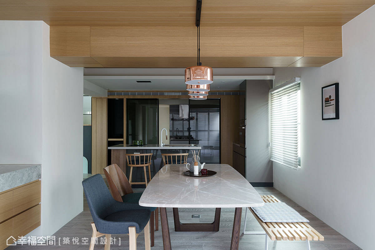 二居 工业 现代 收纳 餐厅图片来自幸福空间在引光天井 老屋变身恋家新婚宅的分享