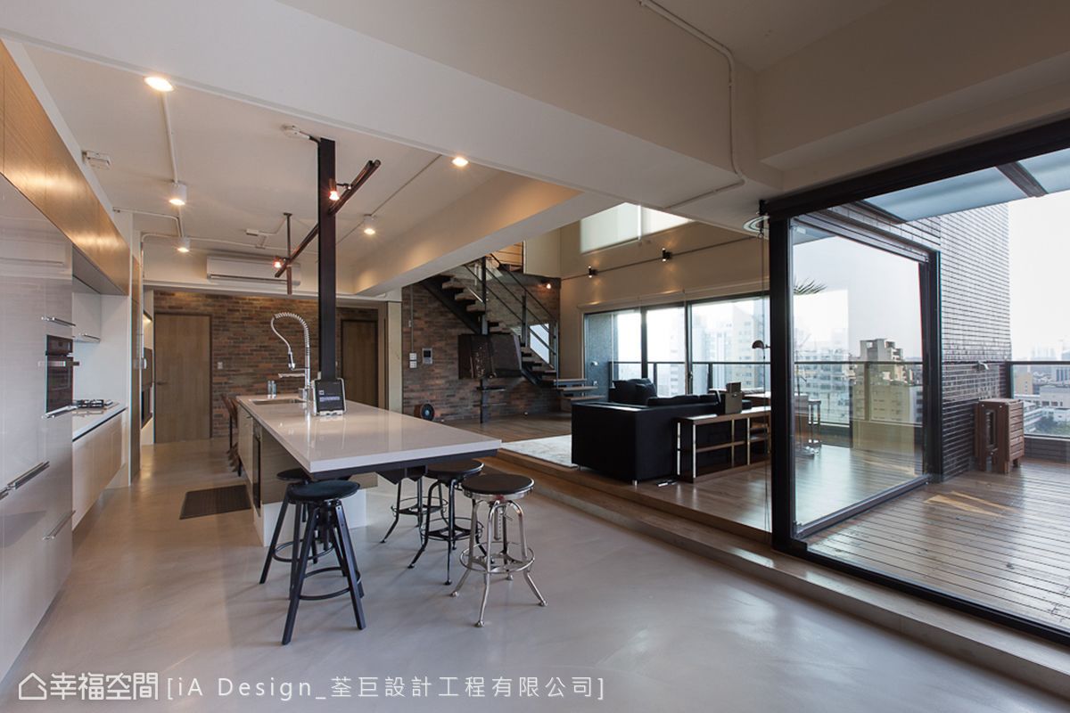 三居 工业 简约 收纳 客厅图片来自幸福空间在Lai Residence的分享