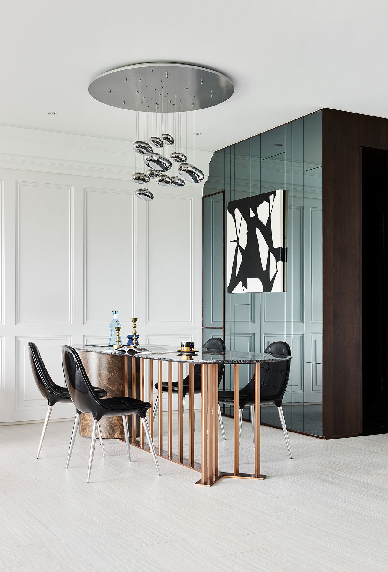 简约 现代 海淀 餐厅图片来自别墅设计师杨洋在黑白灰极简中纯色设计的分享