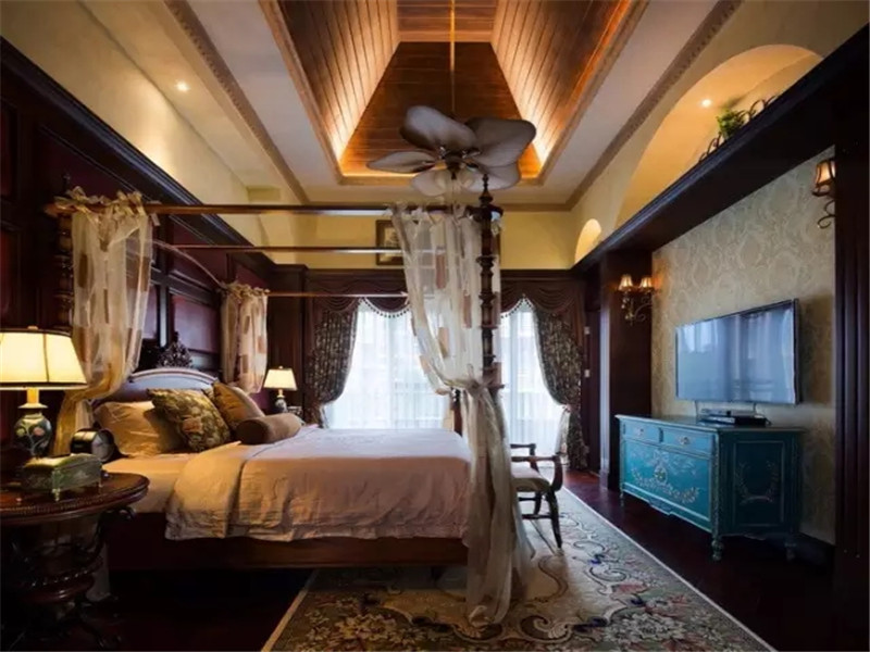 托斯卡纳 美式 别墅 独栋 小资 卧室图片来自沙漠雪雨在500平米托斯卡纳风格别墅装修的分享