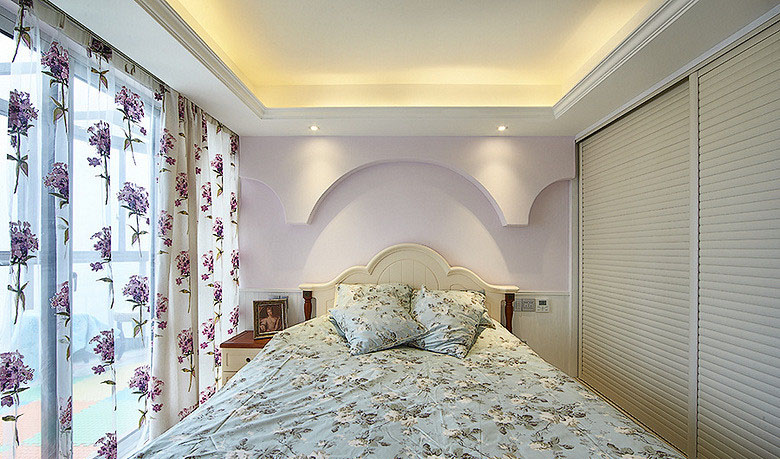 卧室图片来自家装大管家在一眼惊喜 100平地中海温馨3居室的分享