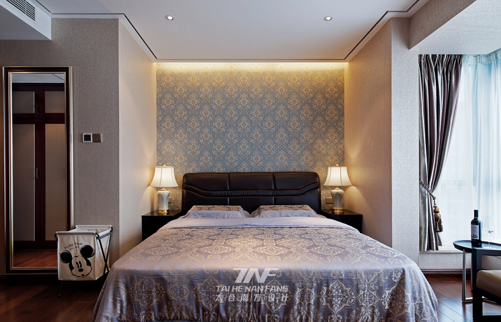 简约 三居 白领 卧室图片来自王五平设计在深圳东海花园住宅的分享