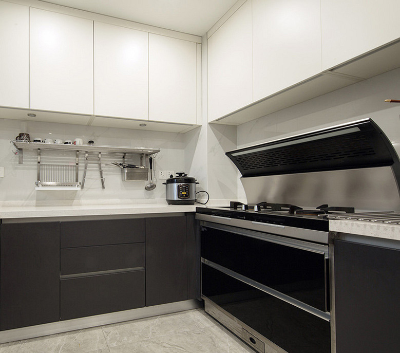 厨房图片来自家装大管家在低奢优雅 160平现代简约舒适3居的分享