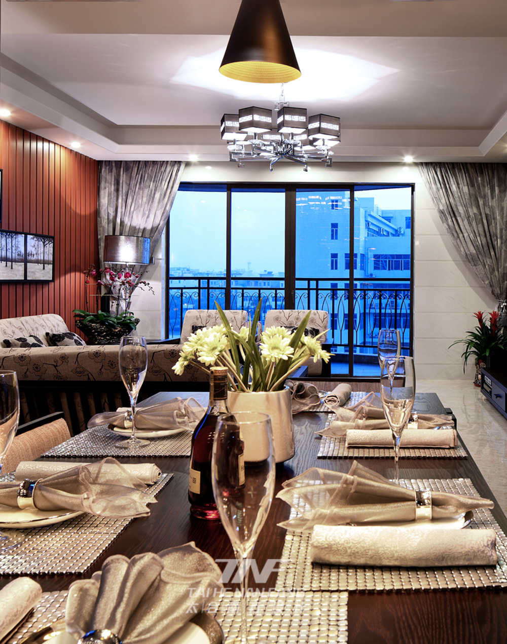 中式风格　 四居室　 白领 餐厅图片来自王五平设计在东莞皇家公馆住宅的分享