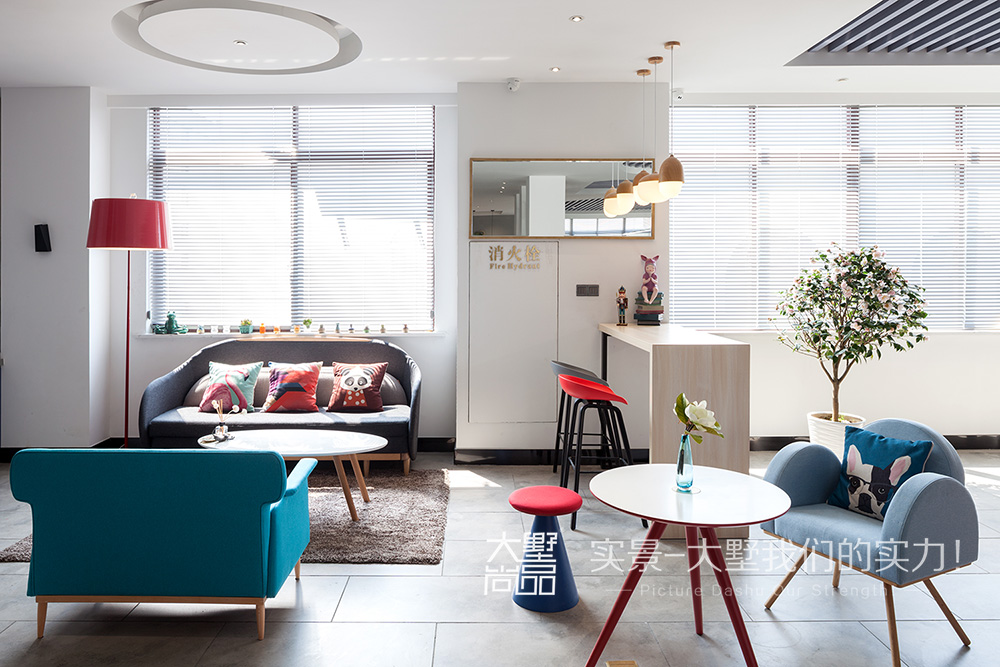 办公空间 客厅图片来自大墅尚品-由伟壮设计在莫城生活馆·不一样的情怀的分享
