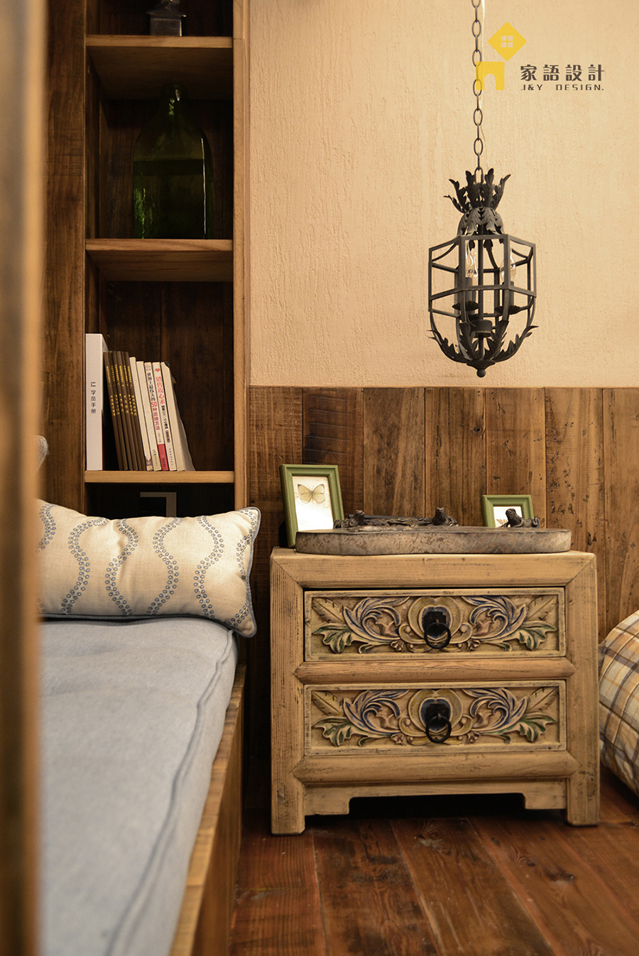 复古 做旧 美式 采用原木 卧室图片来自jiayu在质朴 是生活最好的模样的分享