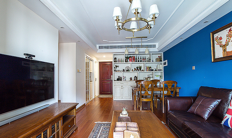 客厅图片来自家装大管家在126平美式风格3居 品味悠闲情调的分享
