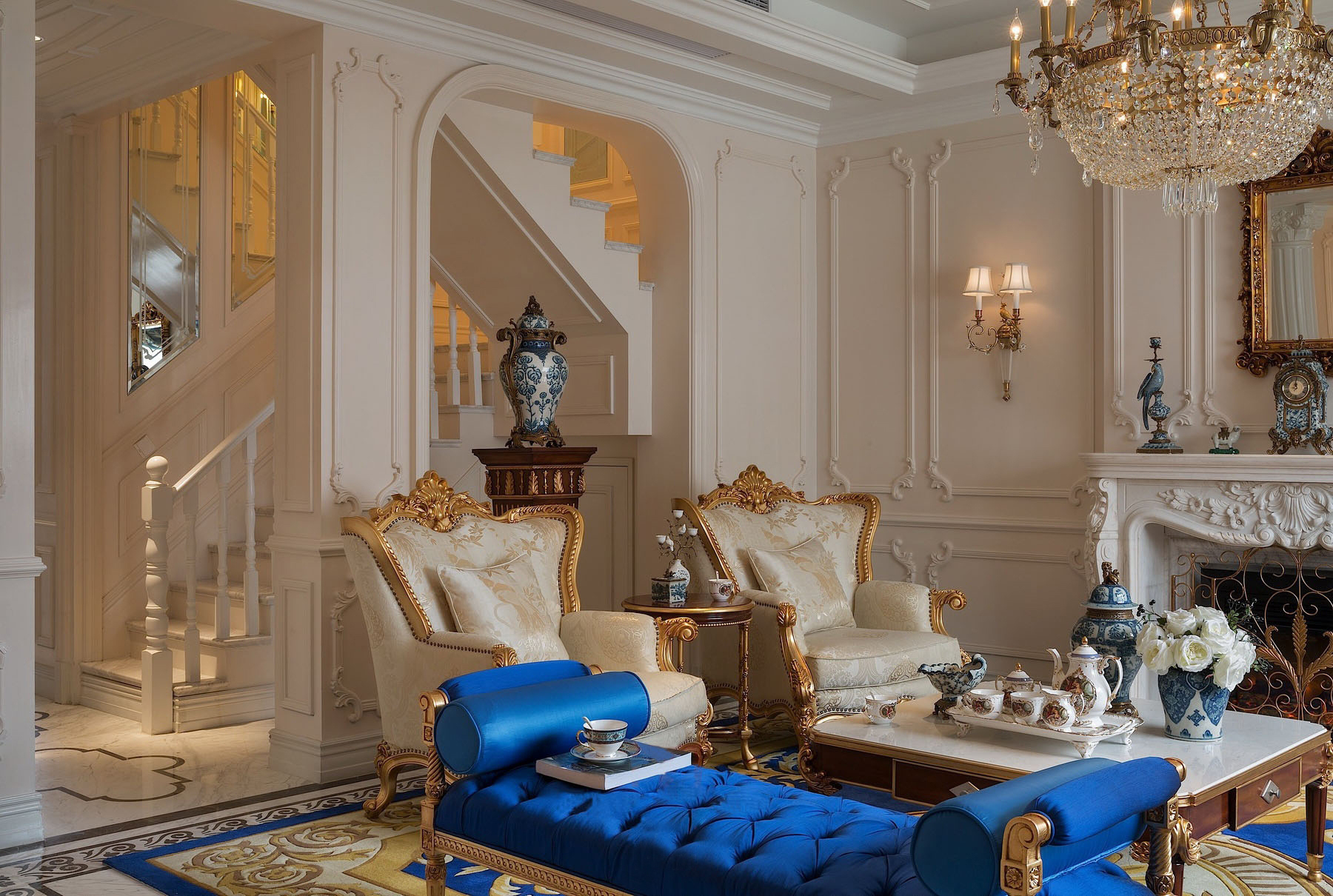 法式 浪漫 欧式 别墅 客厅图片来自天鉴软装在法式风格—浪漫尊贵的分享