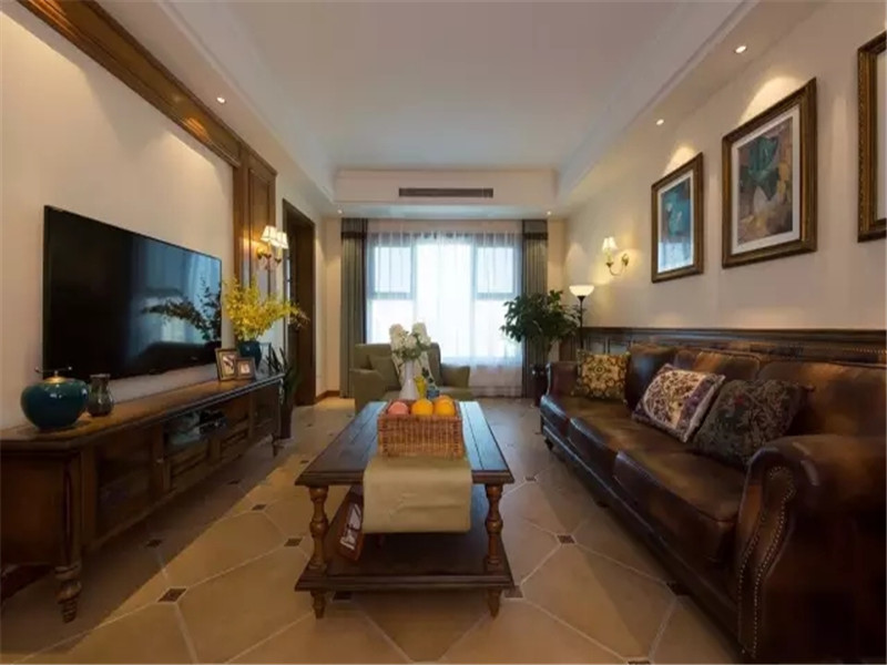 美式 三居 小资 80后 旧房改造 客厅图片来自高度国际姚吉智在125平米温馨浪漫美式三居室的分享