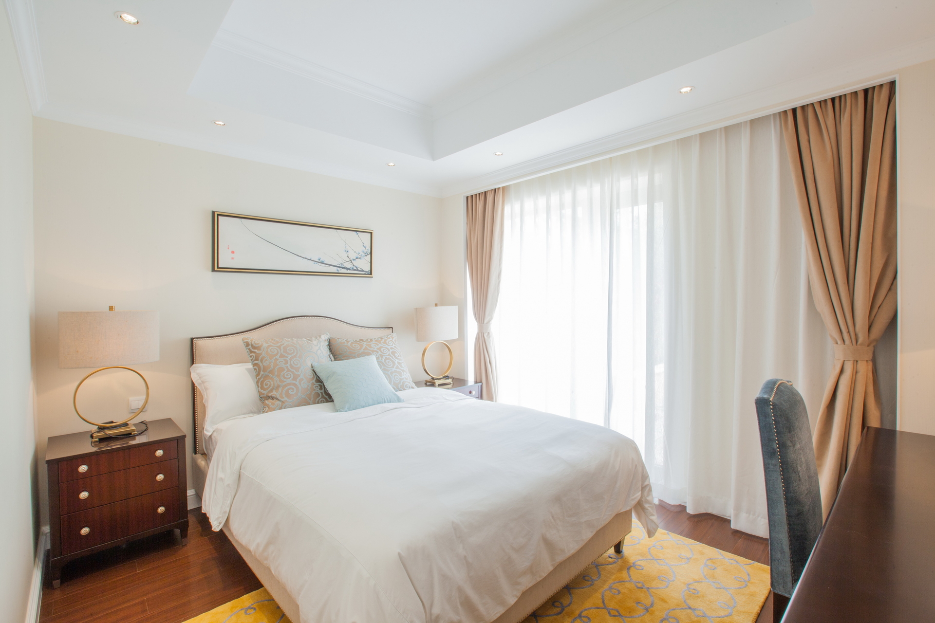 新古典 三居室 卧室图片来自丰立装饰集团姜玲在148㎡新古典设计，马卡龙配色的分享