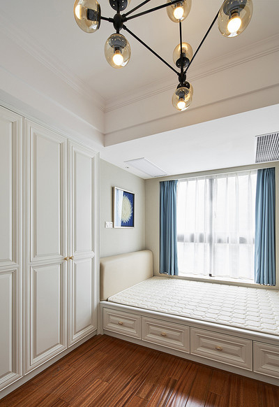 卧室图片来自家装大管家在向幸福出发 138平后现代华丽3居的分享