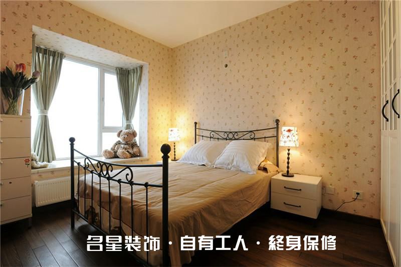 欧式 二居 卧室图片来自名星装饰在龙阳时代的分享