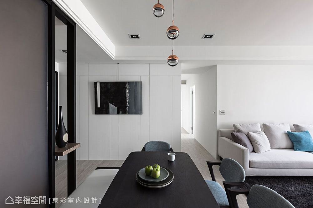 二居 现代 客厅图片来自幸福空间在83平明净纯粹 宅在家最舒服的分享