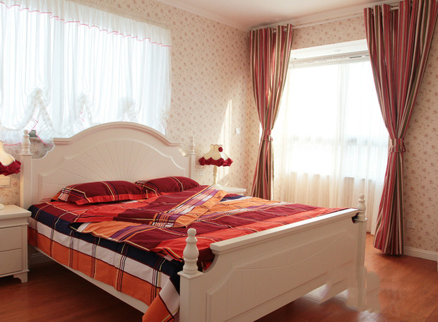 田园 卧室图片来自西安峰光无限装饰在华远海蓝城-二居室-70㎡田园风格的分享