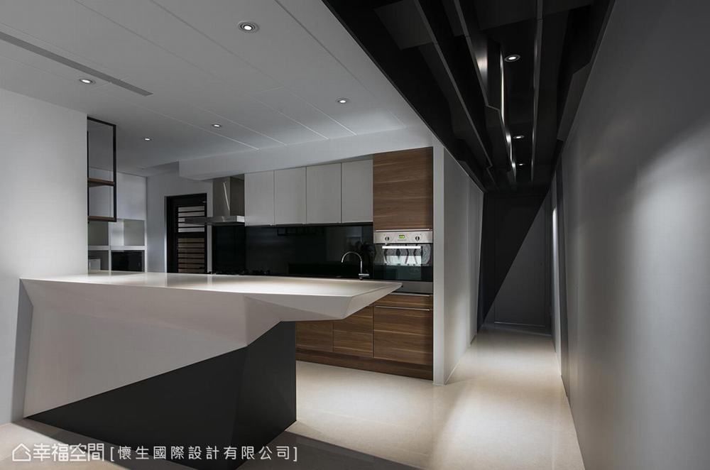 三居 现代 大户型 厨房图片来自幸福空间在完美划分场域 198平大器质感豪邸的分享