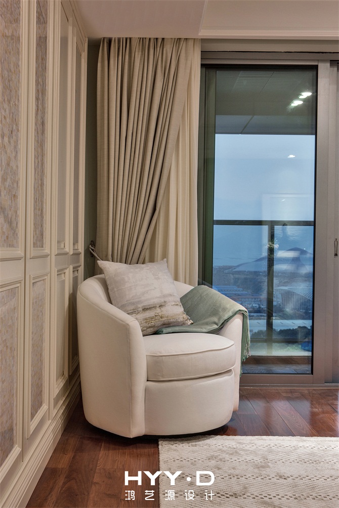 时尚简美 复式 卧室图片来自郑鸿在燕尔臻邸--深圳鲸山觐海室内设计的分享
