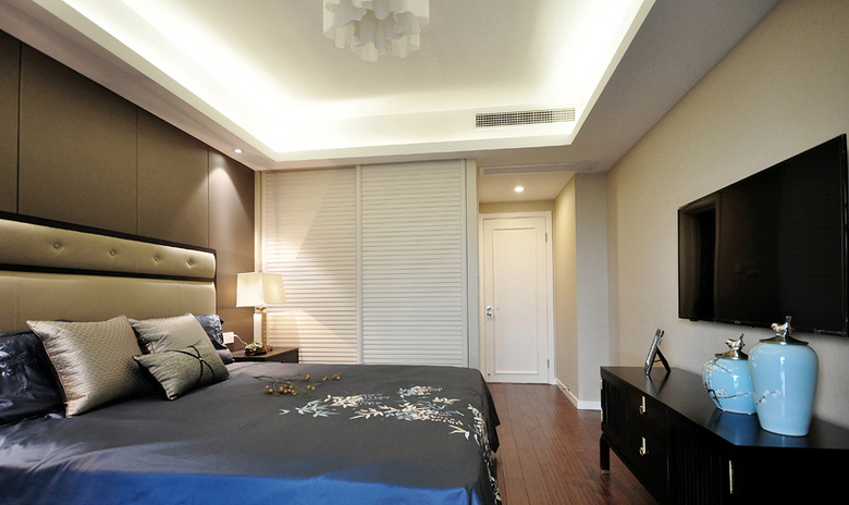 卧室图片来自家装大管家在108平新中式3居 东方的静谧安逸的分享