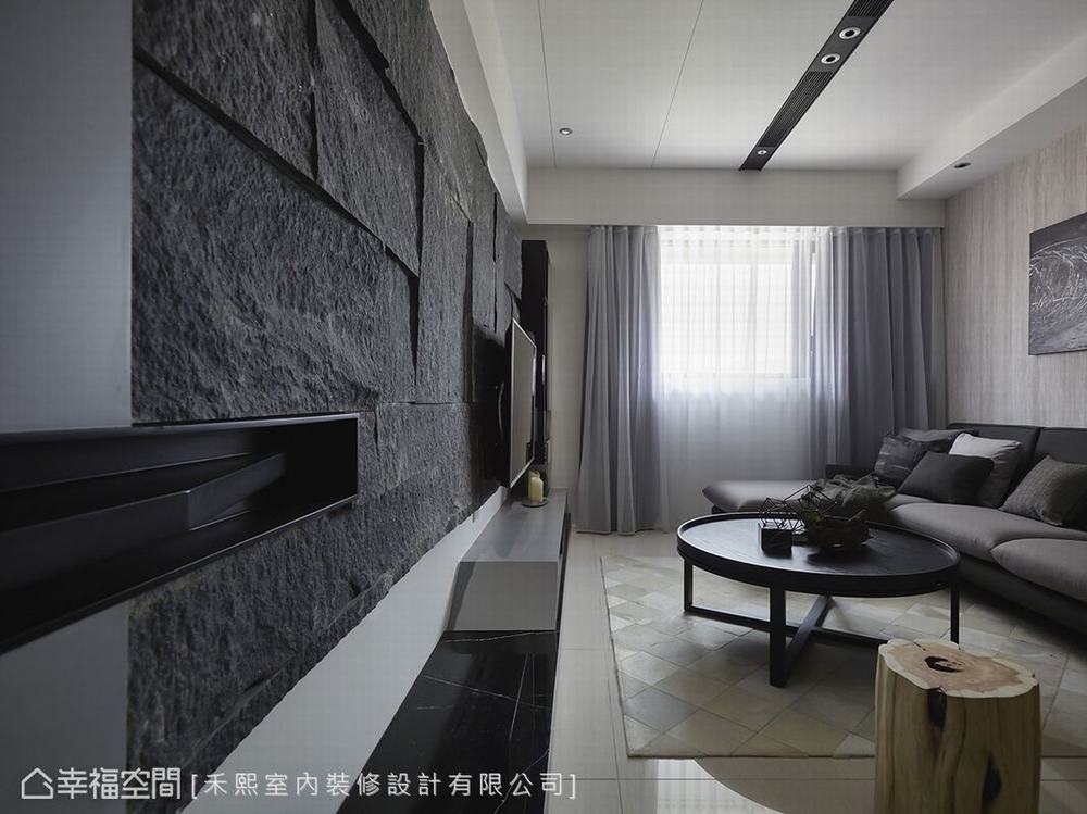 三居 现代 客厅图片来自幸福空间在黑灰之境 66平品味内敛底蕴的分享