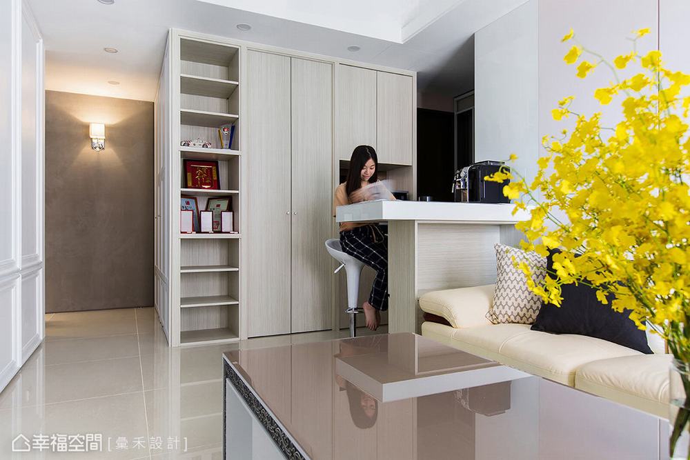 三居 小户型 现代 收纳 客厅图片来自幸福空间在坪效放大术 56平隔出舒适3房的分享