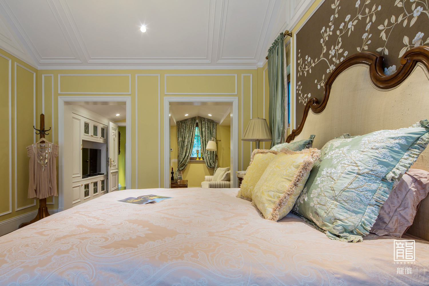 田园 别墅 白领 卧室图片来自龙徽设计在四月的爱丽丝的分享