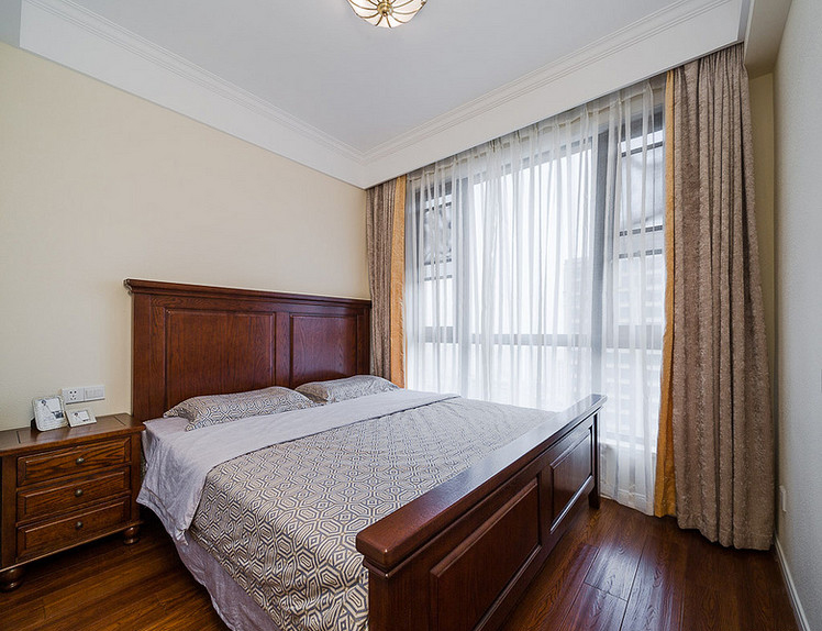 卧室图片来自家装大管家在温馨满满 89平简约美式舒适空间的分享