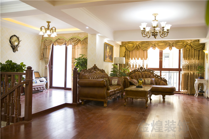 三居 客厅图片来自金煌装饰有限公司在154平米古典美式风的分享