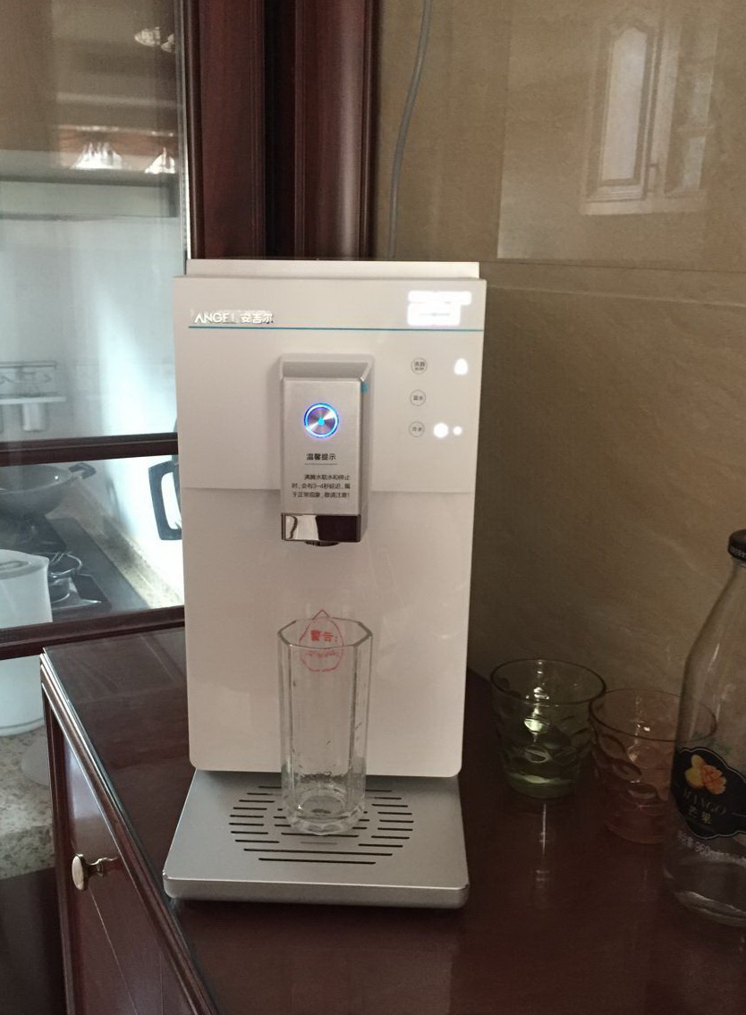 客厅 厨房图片来自净饮水系统在安吉尔Y2516管线机安装案例的分享