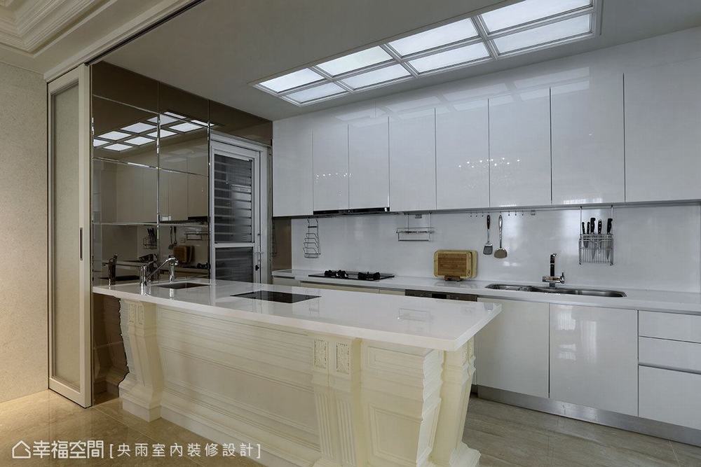 大户型 三居 美式 厨房图片来自幸福空间在用心构筑 231平美式典雅大器宅的分享