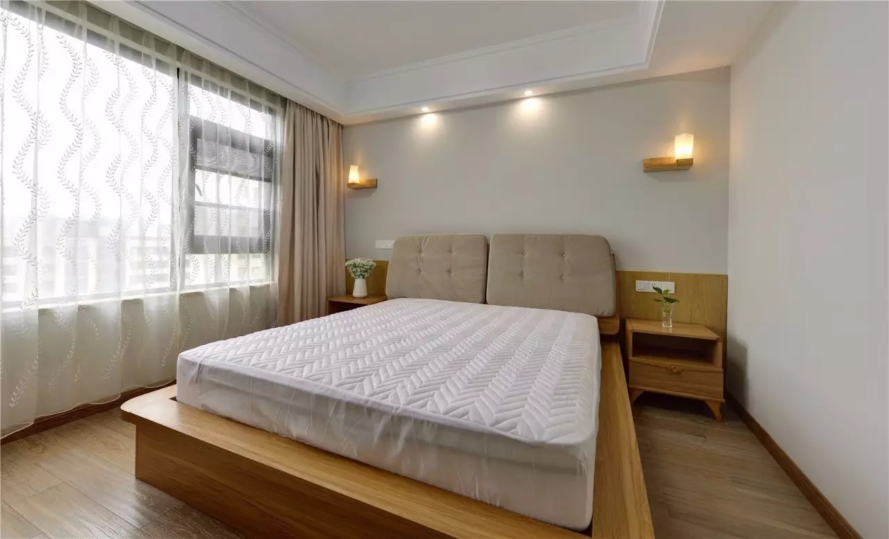 北欧风格 三居 卧室图片来自极装吉住装修在116㎡北欧风，朋友说漂亮极了！的分享