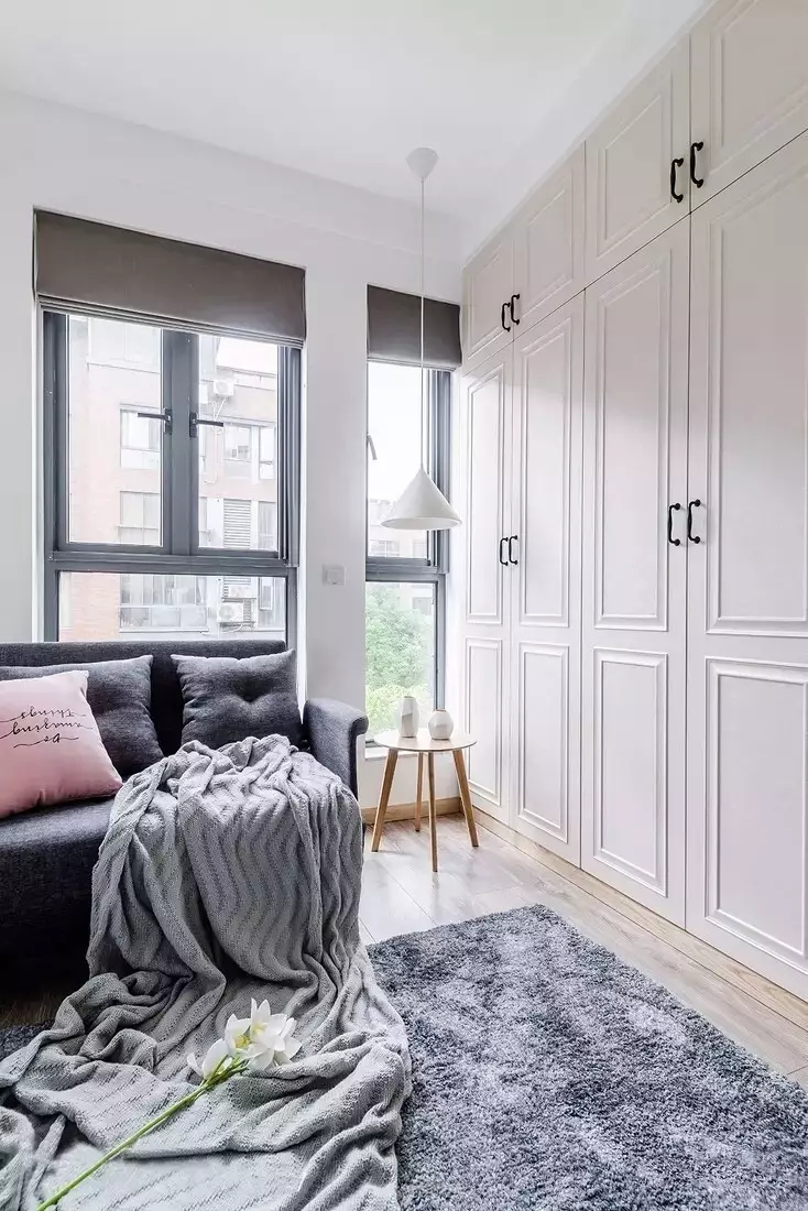 简约 白领 北欧风格 三居 卧室图片来自极装吉住装修在90㎡三室两厅，设计1㎡都不浪费~的分享