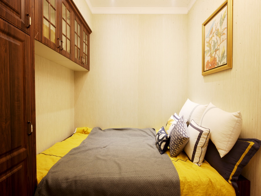 美式风格 三居 卧室图片来自极装吉住装修在92平小美式风格三世同堂尽享天伦的分享