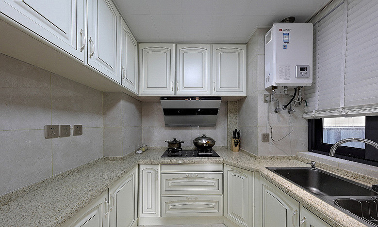 厨房图片来自家装大管家在109平实用三口之家 现代休闲层次的分享
