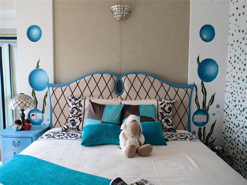 地中海 三居 大户型 公寓 复式 小资 白领 卧室图片来自高度国际姚吉智在137平米地中海碧海蓝天清凉舒爽的分享